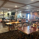 Gamble Farm Inn And Suites